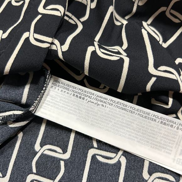 MNG by Mango Chainlink Shirt Long Sleeve Button Up Polyester Blouse Size 6 - Picture 4 of 8